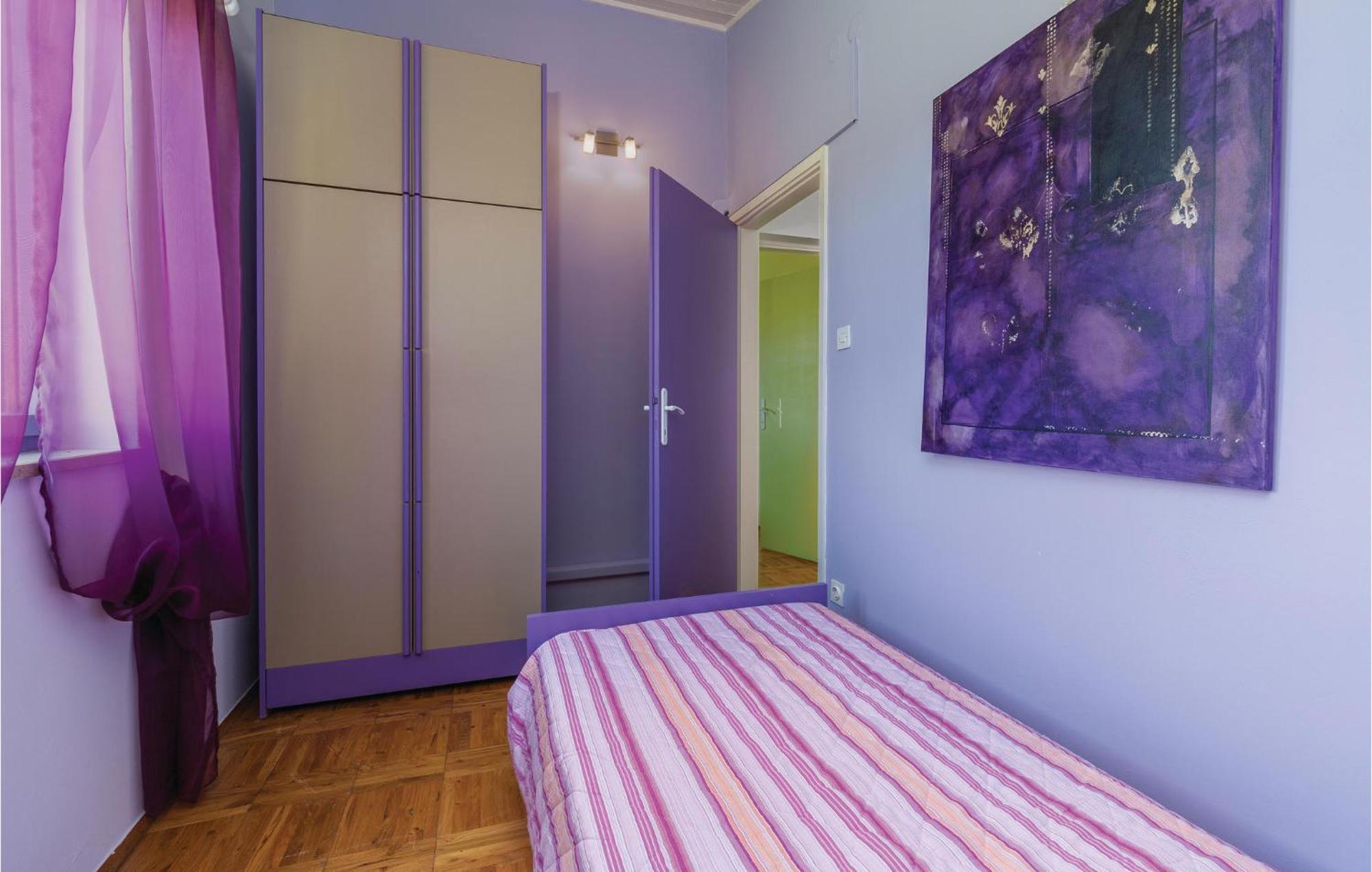 Cozy Apartment In Tar With House Sea View Tar-Vabriga ภายนอก รูปภาพ