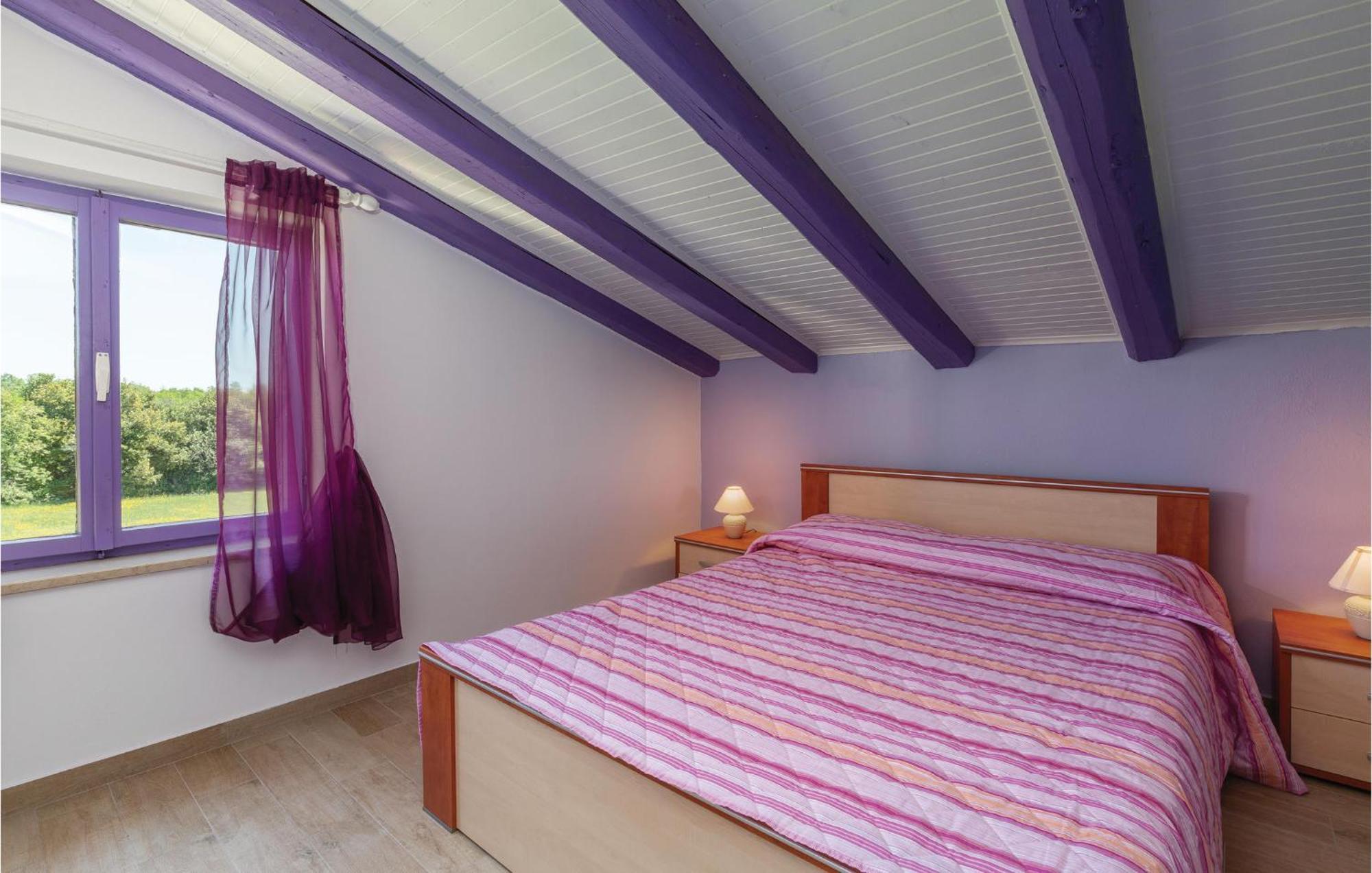 Cozy Apartment In Tar With House Sea View Tar-Vabriga ภายนอก รูปภาพ